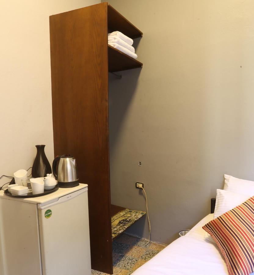 Riviera Hotel Amman Bagian luar foto