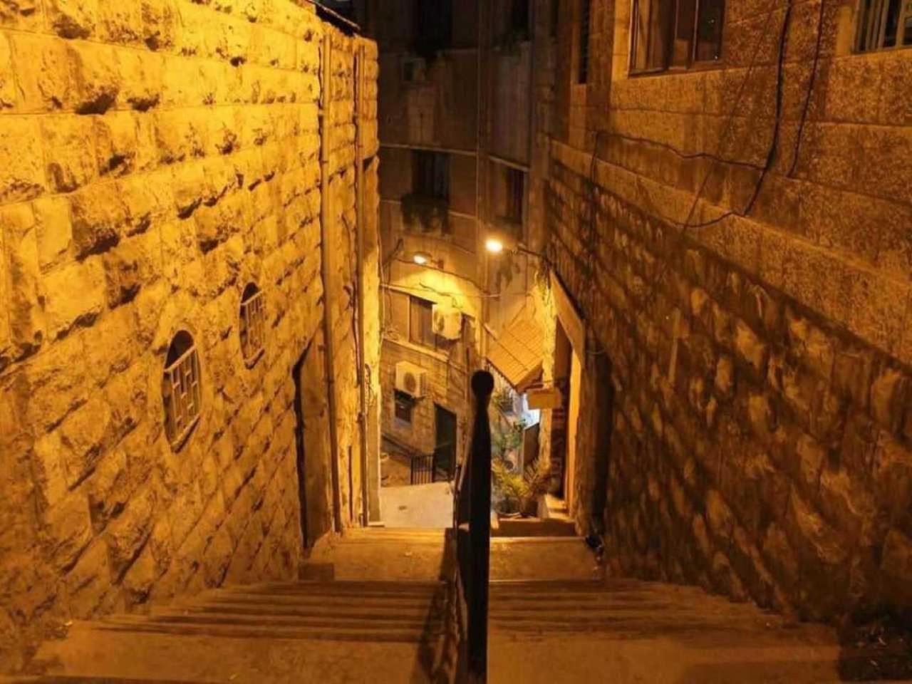 Riviera Hotel Amman Bagian luar foto